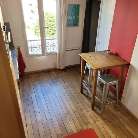 Апартаменты Buttes Chaumont - Ourcq Canal Париж